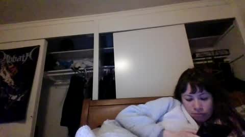 Snapshot of petitedoll30 chatting on 01-31-25, 06:35 Petitedoll30 online show from 01-31-25, 06:35