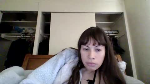 Snapshot of petitedoll30 chatting on 02-05-25, 11:28 Petitedoll30 online show from 02-05-25, 11:28