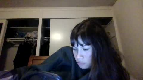 Snapshot of petitedoll30 chatting on 02-12-25, 02:14 Petitedoll30 online show from 02-12-25, 02:14