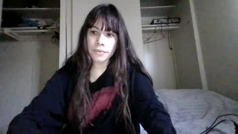 Snapshot of petitedoll30 chatting on 03-04-25, 01:01 Petitedoll30 online show from 03-04-25, 01:01