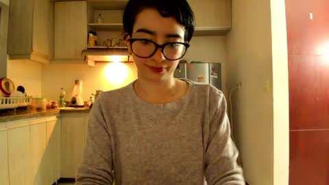 Lunna online show from 04-05-26, 12:08