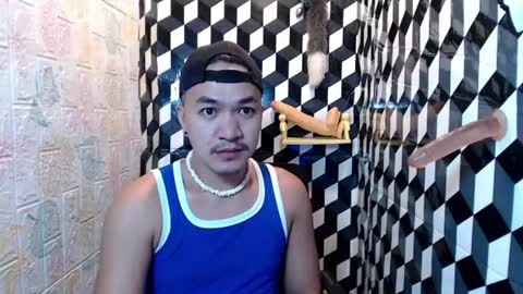 Snapshot of petitehugecockxnxxx chatting on 06-21-26, 10:18 Call me jake online show from 06-21-26, 10:18