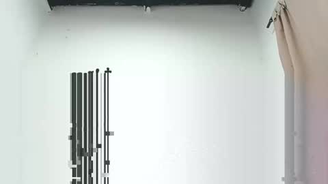 Snapshot of petiteivoryqueen chatting on 03-11-25, 04:54 danna online show from 03-11-25, 04:54