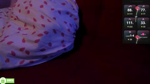 Snapshot of petitemuse chatting on 02-02-26, 05:00 diana fansly petitemuse online show from 02-02-26, 05:00