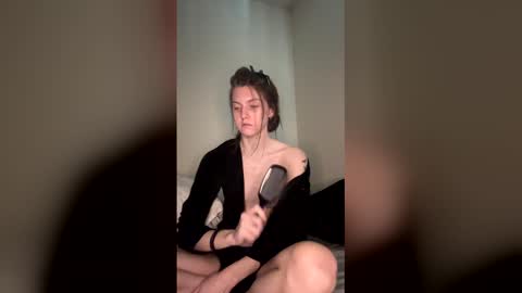 I am very new and dont know what im doing lol online show from 04-04-26, 07:55