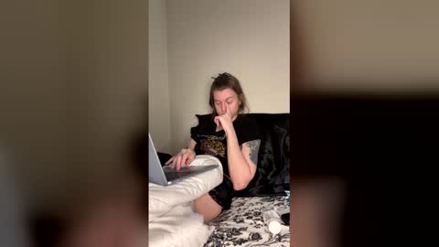 I am very new and dont know what im doing lol online show from 04-15-26, 07:58