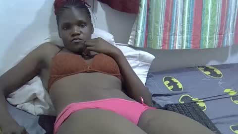 petiteslim2 online show from 04-16-26, 11:51