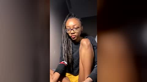 petitetingz online show from 07-08-26, 06:29