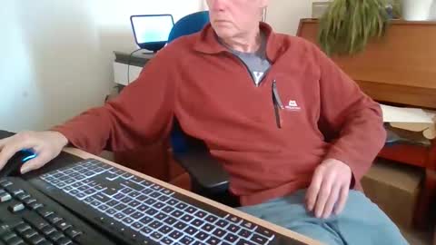 petitwilly online show from 03-26-26, 02:22