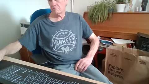 petitwilly online show from 04-09-26, 08:42