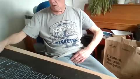 petitwilly online show from 04-13-26, 11:05