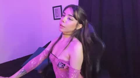 Snapshot of petty_effy chatting on 07-17-26, 08:57 Effy online show from 07-17-26, 08:57