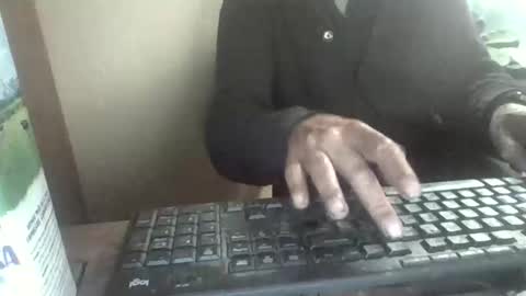Snapshot of peyo873996 chatting on 04-14-26, 03:45 peyo873996 online show from 04-14-26, 03:45