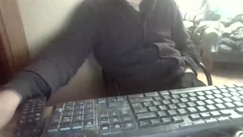 Snapshot of peyo873996 chatting on 04-15-26, 07:58 peyo873996 online show from 04-15-26, 07:58