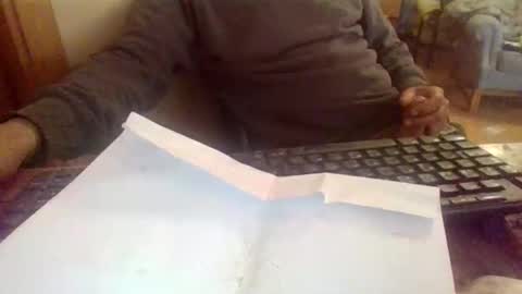 Snapshot of peyo873996 chatting on 05-05-26, 07:49 peyo873996 online show from 05-05-26, 07:49