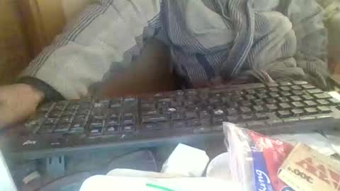 Snapshot of peyo873996 chatting on 05-10-26, 08:08 peyo873996 online show from 05-10-26, 08:08