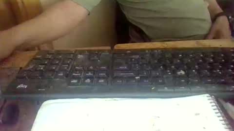 Snapshot of peyo873996 chatting on 05-14-26, 03:52 peyo873996 online show from 05-14-26, 03:52