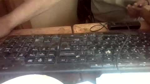 Snapshot of peyo873996 chatting on 05-18-26, 04:24 peyo873996 online show from 05-18-26, 04:24