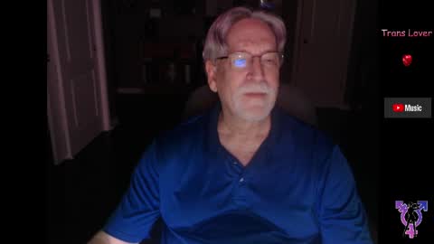 Snapshot of pghk2000 chatting on 05-09-26, 04:17 George online show from 05-09-26, 04:17