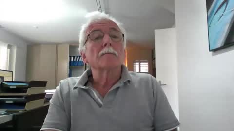 Snapshot of pgroove542707 chatting on 06-05-26, 09:26 pgroove542707 online show from 06-05-26, 09:26