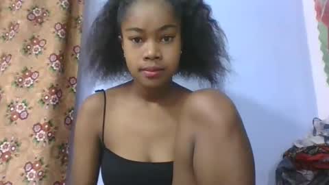 phania185885 online show from 03-30-26, 04:24