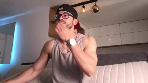 phantom_bigger1 online show from 01-06-26, 08:01