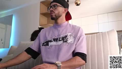 Snapshot of phantom_bigger1 chatting on 02-09-26, 07:51 phantom_bigger1 online show from 02-09-26, 07:51