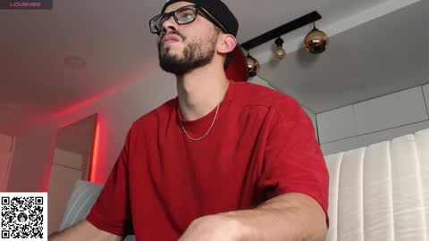 Snapshot of phantom_bigger1 chatting on 02-24-26, 12:08 phantom_bigger1 online show from 02-24-26, 12:08