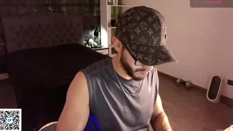 Snapshot of phantom_bigger1 chatting on 05-15-26, 09:55 phantom_bigger1 online show from 05-15-26, 09:55