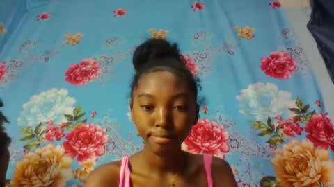 Snapshot of phaosiiia chatting on 06-15-26, 03:14 phaosiiia online show from 06-15-26, 03:14