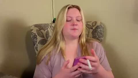 Snapshot of phatassblond chatting on 06-24-26, 01:15 PhatAssBlond online show from 06-24-26, 01:15