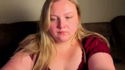 Snapshot of phatassblond chatting on 07-23-26, 08:51 PhatAssBlond online show from 07-23-26, 08:51