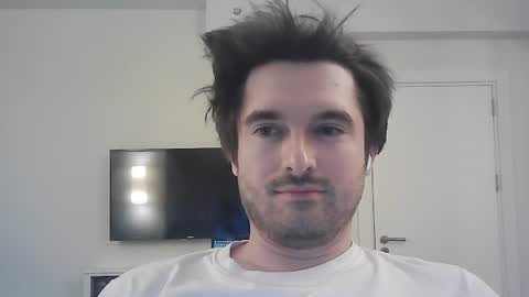 Snapshot of philborison chatting on 06-10-26, 04:06 PhilipBorison online show from 06-10-26, 04:06