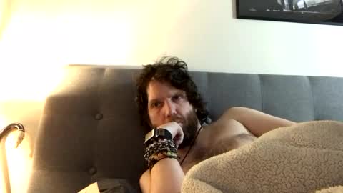 Snapshot of phildoesart chatting on 01-14-25, 04:36 Phil online show from 01-14-25, 04:36