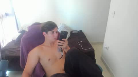Snapshot of philip_dj chatting on 04-28-26, 06:24 philip_dj online show from 04-28-26, 06:24