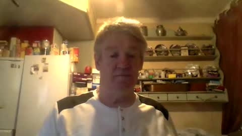 Snapshot of phillboys chatting on 01-15-26, 09:25 phillboys online show from 01-15-26, 09:25