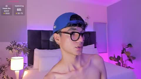 Phillip online show from 11-10-25, 09:36