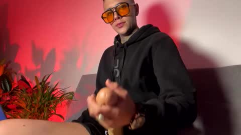 PHILLIP online show from 04-10-26, 11:59