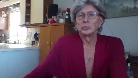 phillipa online show from 01-27-25, 05:04