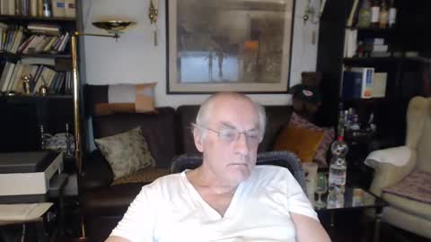 Philippe online show from 02-10-25, 10:51