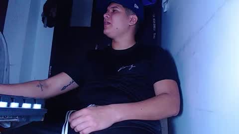 Snapshot of phoenixgnz08 chatting on 05-02-26, 07:52 AdnierGnz online show from 05-02-26, 07:52