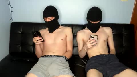 Snapshot of phoenixxtate chatting on 04-04-26, 12:53 phoenixxtate online show from 04-04-26, 12:53