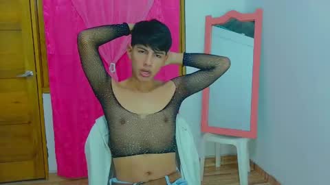 Snapshot of phuwin_bj chatting on 05-11-26, 03:56 phuwin online show from 05-11-26, 03:56