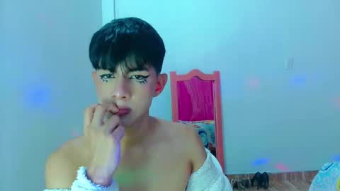 Snapshot of phuwin_bj chatting on 06-04-26, 05:13 phuwin online show from 06-04-26, 05:13