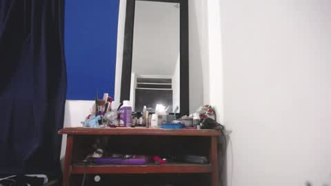 izzy online show from 05-13-26, 11:22