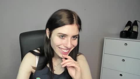 P I A online show from 11-02-25, 07:44