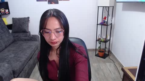 Snapshot of pia_horny chatting on 01-09-25, 08:11 Pia online show from 01-09-25, 08:11