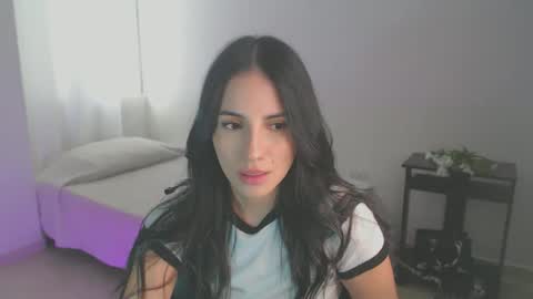 Snapshot of pia_ranses chatting on 12-15-25, 09:41 Pia online show from 12-15-25, 09:41