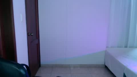 Snapshot of pia_ranses chatting on 08-05-26, 08:33 Pia online show from 08-05-26, 08:33