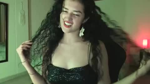Snapshot of piama_burnss chatting on 05-12-26, 11:57 piama_burnss online show from 05-12-26, 11:57
